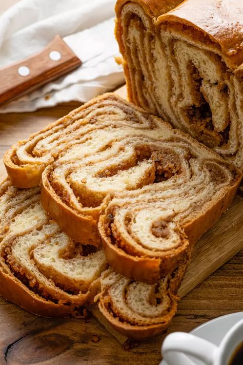 Povitica Bread Recipe, Potica Bread Recipe, Povitica Recipe, Traditional Croatian Food, Roll Dough Recipe, Bosnian Recipes, Swirl Bread, Cinnamon Swirl Bread, Artisan Bread Recipes