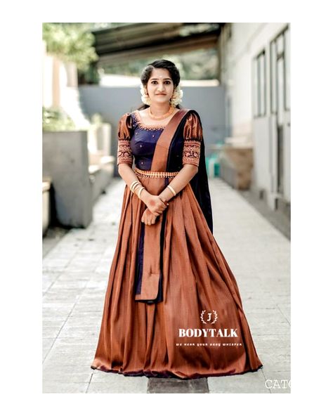 Kerala Dhavani Set, Dhavani Set New Model, Dhavani Designs, Dhavani Set, Kerala Traditional Dress, Ethnic Tops, Kerala Engagement Dress, Wedding Tops, Onam Outfits