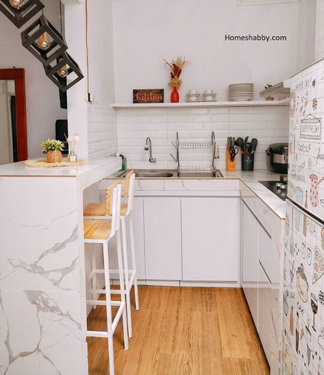 6 Langkah Menata Dapur Anti Ribet Kecil Tapi Terasa Luas ~ Homeshabby.com : Design Home Plans, Home Decorating and Interior Design Dapur Aesthetic Simple, Kitchen Design 2023, Small Kitchen Set, Small Kitchen Design Apartment, Decor Kitchen Ideas, Model Dapur, Tiny Kitchen Design, Kitchen Accessories Storage, Desain Pantry