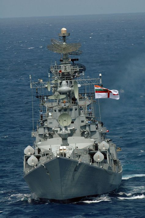 Indian Navy destroyer INS Ranjit (D53) Indian Navy Ships, Destroyer Ship, Indian Navy Day, Indian Army Wallpapers, Indian Defence, Army Look, Jai Hind, Navy Day, Indian Air Force