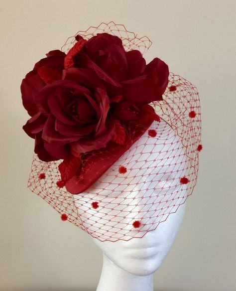 Disney Dapper Day, Stylish Womens Hats, British Hats, Fascinator Hats Diy, Classy Hats, Red Hat Society, Elegant Hats, Diy Hat, Fancy Hats