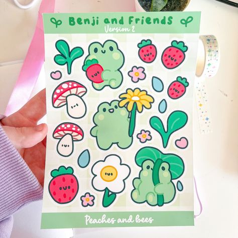 𝓓𝓮𝓼𝓬𝓻𝓲𝓹𝓽𝓲𝓸𝓷- ★These super cute Kawaii frog and friends sticker sheets are an adorable companion for your journal and Penpal letters!  ★This is my original design. ★ THESE ARE NOT 100% WATERPROOF! Do not submerge in water for a long period of time. -𝓢𝓲𝔃𝓲𝓷𝓰 𝓪𝓷𝓭 𝓜𝓪𝓽𝓮𝓻𝓲𝓪𝓵𝓼- ★Sticker sheet ★Matte premium paper peel-able Sticker ★Sticker sheet -𝓟𝓪𝓬𝓴𝓪𝓰𝓲𝓷𝓰- ★Stickers are packaged in a cello bag for protec Sticker Sheets Free Printable, Sticker Sheets Aesthetic, Kidcore Stickers, Sheet Packaging, Stickers Fruit, Sheets Aesthetic, Strawberry Frog, Frog Stickers, Penpal Letters