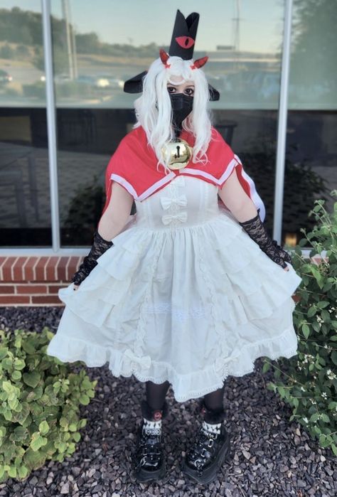 cult of the lamb cult leader feminine cosplay Cult Of The Lamb Goat Cosplay, Cult Of The Lamb Costume, Plus Size Cosplay Anime, Cosplay Plus Size Ideas, Plus Size Cosplay Ideas, Cult Outfits, Cult Of The Lamb Cosplay, Duo Cosplay Ideas, Cult Of Lamb