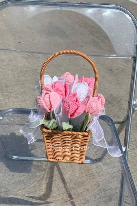 pink flower basket Tulip Basket, Crochet Flower Basket, Crochet Tulip Basket, Crochet Tulips Bouquet, Crochet Tulip Bouquet Tutorial, Tulips Crochet Bouquet Aesthetic, Pink Tulip Crochet Bouquet, Crochet Flowers Easy, Crochet Bouquet