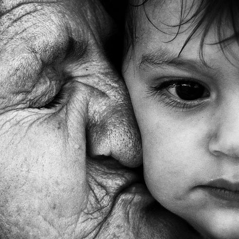 Black And White Face, Golden Years, Foto Art, A Level Art, White Face, Jolie Photo, People Of The World, Real Beauty, Interesting Faces