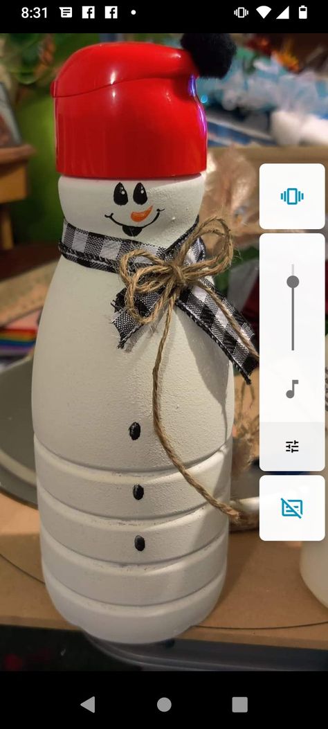 Snowman Coffee Creamer Bottles, Crafts Made From Coffee Creamer Bottles, Snowman Out Of Coffee Creamer Bottle, Coffee Creamer Snowman Craft, Coffee Creamer Snowman, Creamer Bottle Snowman, Plastic Coffee Container Ideas, Coffee Creamer Bottle Crafts Christmas, Creamer Bottle Crafts