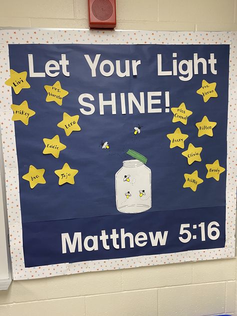 Light Theme Bulletin Board, Christian Themed Classrooms, Marvelous Me Preschool Ideas, Cute Preschool Bulletin Boards, Christian Classroom Ideas, Christian Elementary Classroom, Christian Preschool Classroom Decor, Nursery Bulletin Board, Themes For Classrooms