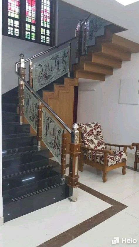 Modern Staircase Railing Unique, Duplex Staircase Design, Metal Staircase Design, Almari Design Bedroom, Table Decorations Living Room, Balcony Glass Railing Design, Stairs Railing Design, Staircase Glass Design, Ss Railing