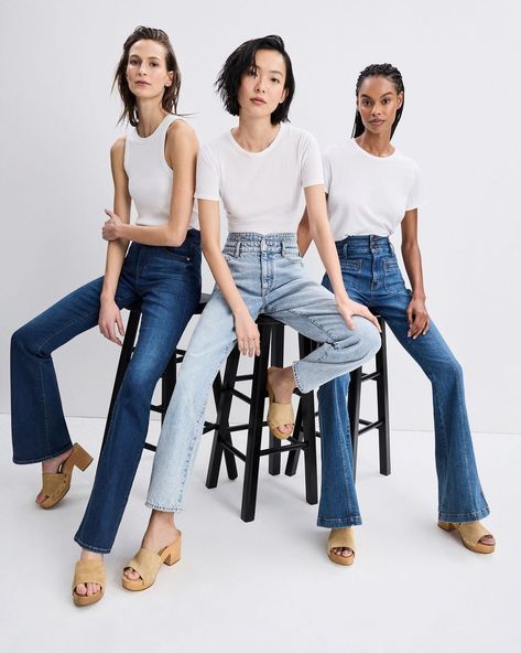 Professional Photo Poses, Trio Photoshoot, Jeans Campaign, White Top And Blue Jeans, Model Campaign, Denim Christmas, Denim Campaign, Denim Photoshoot, White Shirt And Blue Jeans