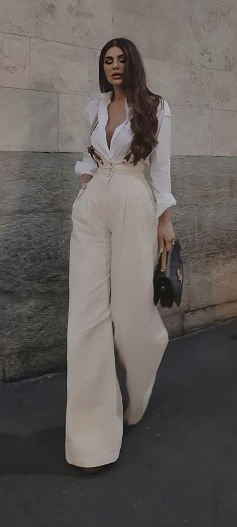 Skirt And Top Outfits Classy Fashion, Brown And White Outfit Classy, Elegant Girly Outfits, Classy Hot Weather Outfits, Sensual Style Outfits Women, Outfit For Italy, Casual Elegant Outfits Winter, Classy Lady Outfits, Elegant High Waist Beige Wide Leg Pants