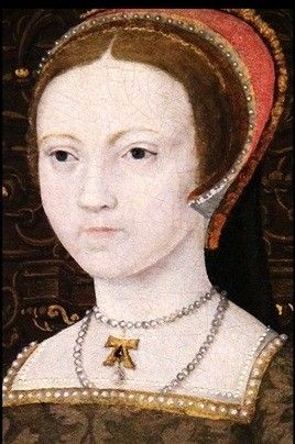 Detail of “The Family of Henry VIII” showing Princess Elizabeth wearing a necklace with her mother’s initial on it. Mary I Of England, Anne Of Cleves, Tudor Dynasty, Tudor Era, Catherine Of Aragon, King Henry Viii, Tudor History, History Nerd, Princess Elizabeth