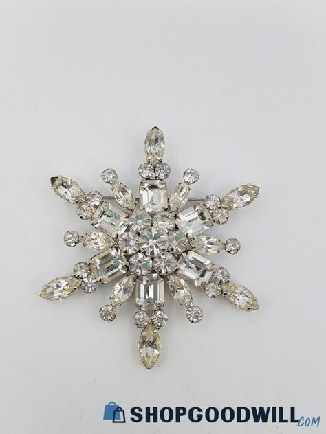 Vintage Weiss Snowflake Brooch - shopgoodwill.com Snowflake Brooch, Brooch Vintage, Online Thrift, Online Thrift Store, Used Clothing, Vintage Brooches, Thrift Store, Wedding Jewelry, Vintage Jewelry