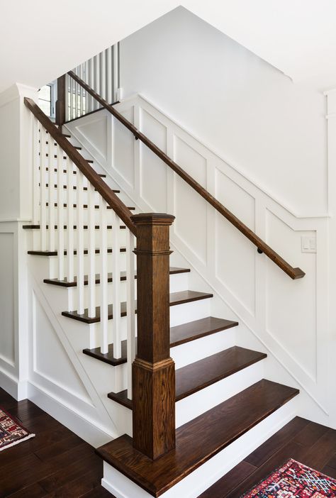 Stairs Wall Design, Classic Staircase, Farmhouse Stairs, Transitional Staircase, Stairs Wall, Interior Stair Railing, Stairs Renovation, White Staircase, Staircase Railing Design