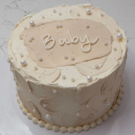 Baby 🤎🩷🩵 - Cake Details - Size: Mini 6” (two layers) Add-ons: Pearls (edible) #emmacakes #emmacakesseattle #seattle #seattlecakes #custom #cakes #vintagecakes #genderrevealcake #genderreveal #babyshowercake Organic Cake, Gender Reveal Cake, White Cake, Vintage Cake, Buttercream Cake, Add Ons, Baby Cake, Baby Shower Cakes, Custom Cakes