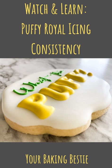 royal icing consistency for letters Puffy Royal Icing, Best Royal Icing Recipe, Royal Icing Cookies Recipe, Cookie Techniques, Cookie Recipes Decorating, Cookie Icing Recipe, Sugar Cookie Icing, Iced Sugar Cookies, Royal Icing Recipe