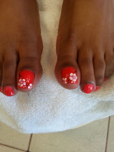 Flower nail art for pedicure. Sakura flower nail art. #beautiful, #nails, #art, #flower, #toenailart, #flowernails Hawaiian Pedicure Designs, Sakura Flower Nails, Flower Toe Nail Designs, Floral Pedicure, Pedicure Flower, Red Floral Nails, Flower Pedicure Designs, Cute Toenail Designs, Flower Pedicure