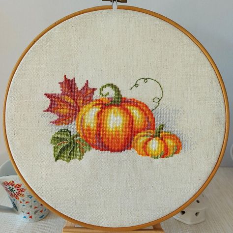 Cross Stitch Pattern Love autumn - Halloween Pumpkin and Fall Leaves Chart - Thanksgiving Theme Still Life - Artmishka - PDF Digital Pattern Cross Stitch Patterns Free Disney, Stitch Pumpkin, Autumn Cross Stitch Patterns, Pumpkin Cross Stitch, Fall Cross Stitch, Love Autumn, Cross Stitch Tree, Thanksgiving Theme, Modern Cross Stitch Patterns