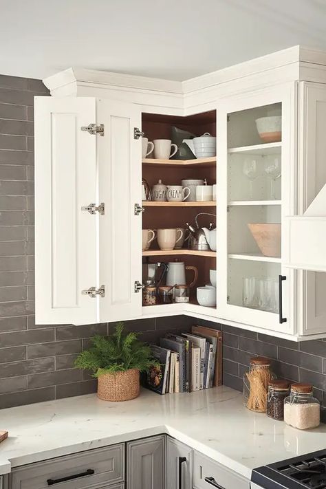 Maximizing Space and Style: Upper Corner Kitchen Cabinet Ideas - The Compact Kitchen Corner Upper Cabinet Kitchen, Top Corner Kitchen Cabinet, Wall Cabinet Kitchen, Kitchen Corner Cabinet Ideas, Storage Saver, Kitchen Corner Ideas, Corner Kitchen Cabinet Ideas, Products Organization, Thomasville Cabinetry