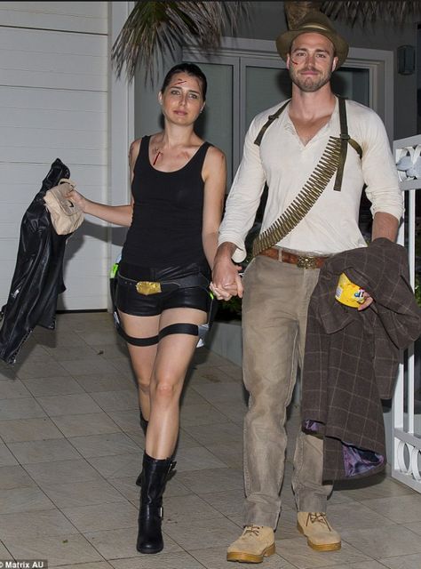 Halloween Celebrities, Indiana Jones Halloween, Lara Croft, Indiana Jones, Indiana, Holidays, Celebrities, Halloween, Clothes