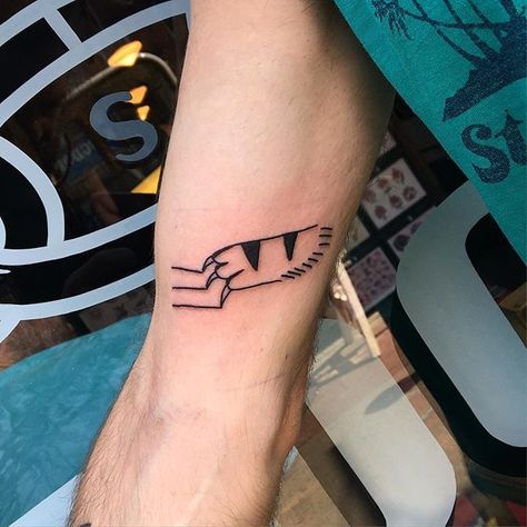 Cat paw / claw Aa Tattoos, Cat Paw, Instagram Analytics, Cat Paws, Cat Tattoo, I Tattoo, Triangle Tattoo, Instagram Post, Tattoos