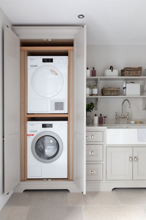 Utility Room In Kitchen, Bootroom Utility Ideas, Utility Kitchen Ideas, Storage Ideas Utility Room, Grey Utility Room Ideas, Pantry With Washing Machine, Washing Machine Ideas Storage, Utility In Kitchen, Washing Room Design