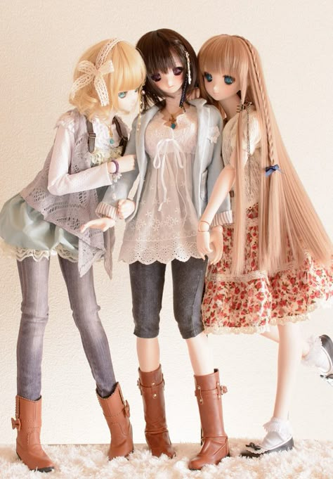 sisters Super Dollfie, Azone Doll, Dolls House Figures, Dreams Photo, Smart Dolls, Doll Anime, Dollfie Dream, Doll Clothes Barbie, Kawaii Doll