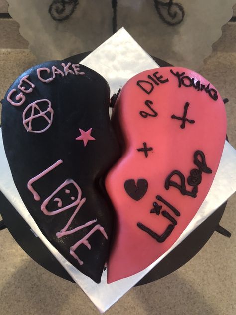 Lil Peep Birthday Cake, Peep Cake, Lil Peep Star Shopping, Peeps Cake, Lil Peep Lyrics, Hello Kitty Design, Lil Peep Hellboy, Hello Kitty Tattoos, Ghost Boy