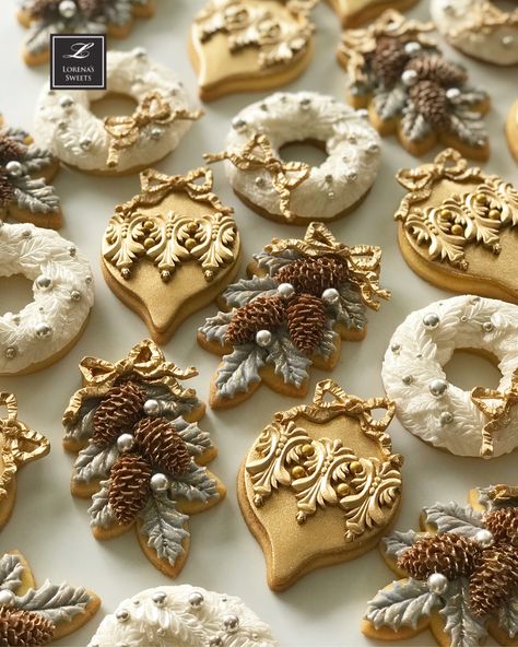 Christmas Ornaments Cookies, Elegant Christmas Cookies, Fancy Christmas Cookies, Christmas Cookie Ornaments, Christmas Ornament Cookies, Elegant Cookies, Cute Christmas Cookies, Christmas Biscuits, Cookie Connection