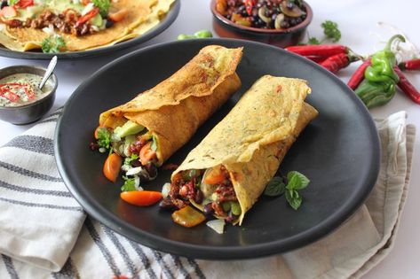 Try these high-protein breakfast burrito recipes, like Egg Burrito and California Breakfast Burrito, all with 17 grams of protein or more and under 500 calories. High Protein Burrito, Protein Breakfast Burrito, Breakfast Burrito Recipes, California Breakfast, Egg Burrito, Burrito Recipes, 40g Protein, Veggie Wrap, Steak Breakfast