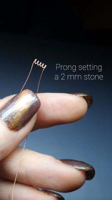 Faceted Stone Setting, How To Make A Prong Setting, Wire Wrap Small Cabochon, Wire Wrap Tiny Stones, Jewel School Tutorials, Prong Setting Tutorial, Wire Wrap Prong Setting, Wire Wrap Small Stones, Diy Wire Rings With Stone