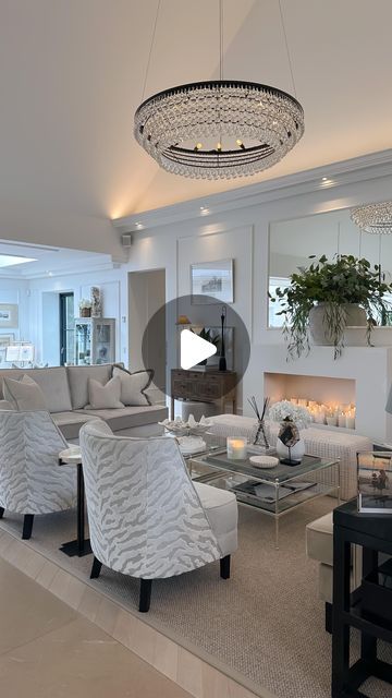 Christina Palm Svaneeng Mertz on Instagram: "House Tour of my home
.
So many have asked for a house tour of our home so today I finally did a quick walk through the entire house for all of you ladies to see the layout of each room. The video is +8min long 
.
#HouseTour #Home #Contempory #Classic #Cottage #Farmhouse #Farmlife #Weekend #SwanfieldLiving #InteriorDecor #InteriorDesign #Decor #LuxuryLiving #LuxuryDecor #Indretning #Inredning #inredningsdetaljer #indretningsinspiration #indretningsarkitekt #luxurylifestyle #decoration #deco #decorations #interiordetails #interiorstyling #living #home #homedecor #architecture" Home Tour Videos, Home Design Ideas Living Room, Long Living Room Layout, White House Interior, Long Living Room, Classic Cottage, Cottage Farmhouse, Livingroom Layout, House Interior Decor