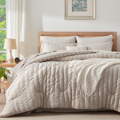 PRICES MAY VARY. 【Chic Seersucker Design】Are you still bored with the same old bedding? HHgoly beige bedding comforter set is dedicated to bringing a cosy vibe to your home, simple and stylish wrinkled texture creates a vivid, three-dimensional wave visual effect, adding romance to your bedroom at first sight! Our bed in a bag king is a great choice for a living room, guest room, hotel, dorm, etc. This a perfect gift idea for kids, adults, and seniors. Let's turn a bare mattress into a cosy slee Super Comfy Bedding, Oatmeal Comforter Bedroom, Best Comforter Bedding, Beige Bedding, Amazon Bedding, Full Size Comforter Sets, Full Size Comforter, Full Comforter Sets, King Size Comforter Sets