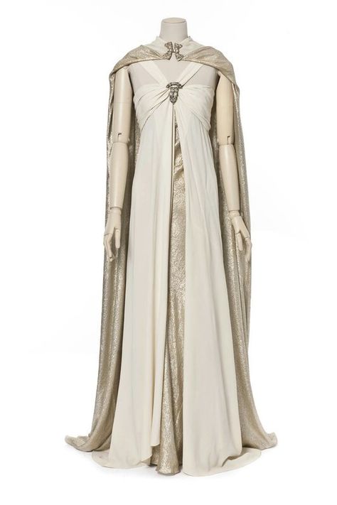 Paris Date, Gaun Abad Pertengahan, Madeleine Vionnet, Dress Date, Evening Dress Long, Yennefer Of Vengerberg, Looks Pinterest, 20th Century Fashion, Fantasy Dresses