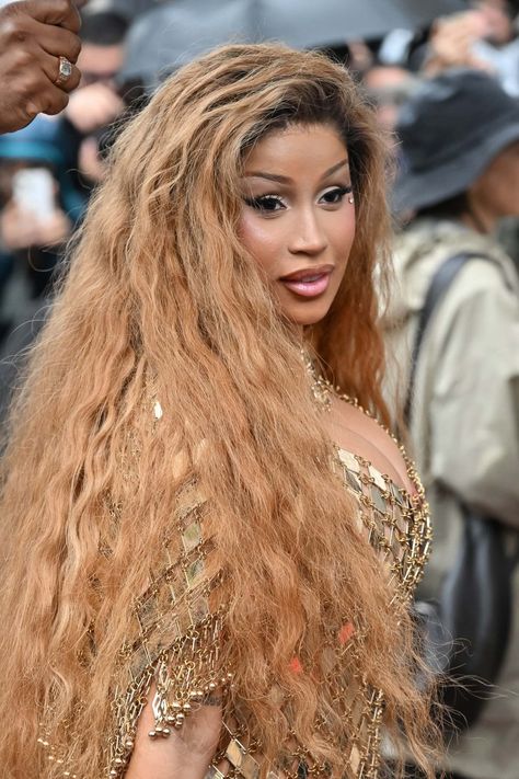 Cardi B attends the Rabanne SS25 show during Paris Fashion Week in Paris, France-250924_6 Pictures Of Cardi B, Week In Paris, Mischa Barton, Ashley Tisdale, Victoria Justice, Katie Holmes, Famous Women, Hailey Bieber, Cardi B