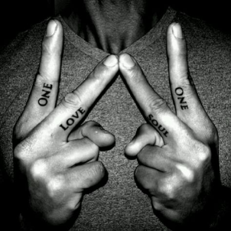 Gang Sign, Gang Pictures, Gang Symbols, Gang Starr, Gang Tattoos, Gang Signs, Gang Culture, Adidas Wallpapers, Photo To Cartoon