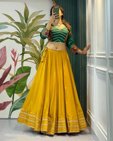 Beautiful Chaniya Choli From Our Ethnic Collection. #navratri #clothing #saree #outfit #jewellery #ahmedabad #gujarat #garba #nyasastore #india Simple Garba Outfits, Lengha Blouse, Saree Outfit, Lengha Blouse Designs, Blouse Designs High Neck, Model Blouse, Navratri Dress, Lehenga Designs Simple, Latest Model Blouse Designs