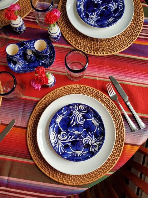 Mexican Decor Ideas, Talavera Table, Mexican Dinnerware, Mexican Table Setting, Modern Mexican Decor, Mexican Party Invitation, Mexican Plates, Blue And White Plates, Mexican Blue