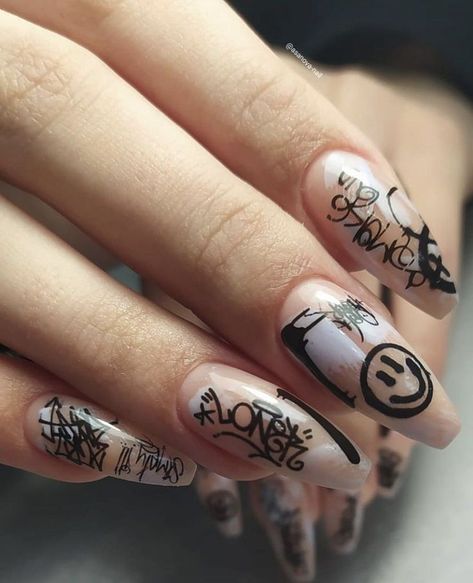 Halloween Nail Art Tutorial, Halloween Nail Art Easy, Graffiti Nails, Halloween Nails Easy, Mens Nails, Fake Nails Designs, Punk Nails, Her Nails, Soft Nails