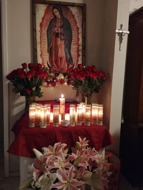 La Virgen de Guadalupe Virgin Mary Birthday, Virgin Mary Altar, Guadalupe Altar, Mexican Catholic Art, Altar Catholic, Mary Birthday, Roman Catholic Art, Home Altar Catholic, Catholic Artwork