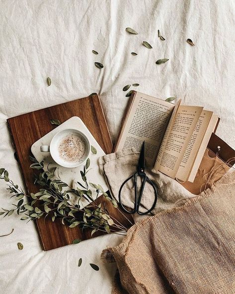 Flatlay ideas Flatlay Ideas, Bookstagram Inspiration, Flat Lays, Cozy Aesthetic, Flat Lay Photography, Blogger Tips, Productive Day, Beige Aesthetic, Coffee And Books