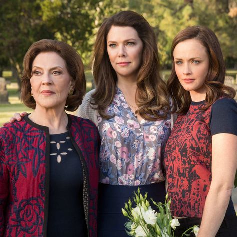 Gilmore Girls: A Year in the Life. - It's heartening to see the revival of a talky, intelligent series about two women in a small town be anticipated with the fervor of Star Wars. As long as we can get our excitement up for both smart things and big explosions, all is not lost. Gilmore Girls Actors, Gilmore Girls Cast, Emily Richards, Keiko Agena, Emily Gilmore, Rory And Logan, Scott Patterson, Amy Sherman Palladino, Gilmore Girls Fan