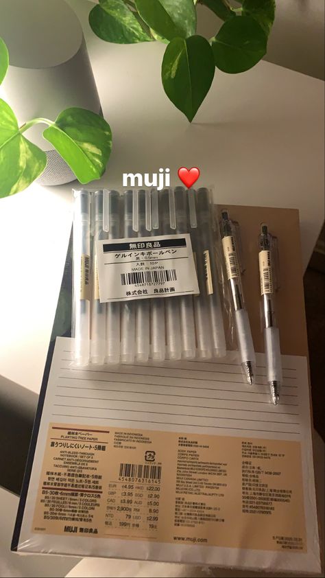 Muji Gel Pens, Muji Stationary, Japanese School Supplies, Aesthetic Pens, Muji Pens, Cool Stationary, Studying Stationary, Pretty School Supplies, Stationery Obsession