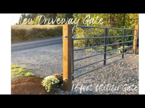 16+ Country Driveway Gate Ideas | Affordable, Easy & DIY - Outdoor Happens Homestead Country Property Entrance Ideas, Diy Metal Gate Outdoor, Country Fencing Ideas, Property Gates Country, Ranch Gate Ideas Farm Entrance, Inexpensive Driveway Gate Ideas, Front Driveway Gate Ideas, Simple Driveway Gate Ideas, Gate Closures Ideas