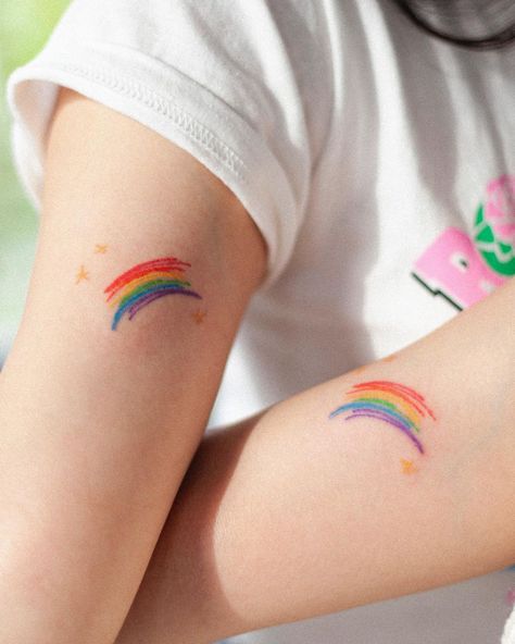 Little Rainbow Tattoo, Small Tattoos Rainbow, Rainbow Aesthetic Tattoo, Mini Rainbow Tattoo, Fine Line Rainbow Tattoo, Small Rainbow Butterfly Tattoo, Lgbt Tattoo, Rainbow Tattoo, Rainbow Tattoos