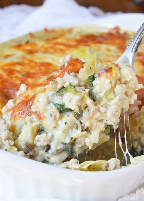 15 Easy Ground Turkey Casserole Recipes - Recipes With Ground Turkey Ground Turkey Casserole, Easy Stuffed Cabbage, Wild Recipes, Turkey Casserole Recipe, Ground Turkey Recipes Easy, Turkey Stir Fry, Easy Casseroles, Turkey Spinach, Braised Chicken Breast