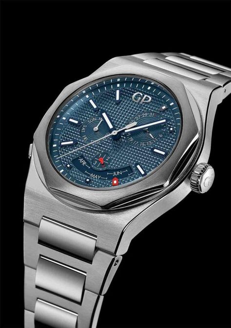 The Girard-Perregaux Laureato Perpetual Calendar is powered by the in-house made, self-winding movement, Caliber GP01800-0033.  #girardperregaux #watchtime #SIHH2019 #watchnerd Army Watches, Heart Rate Monitor Watch, Men's Watches Luxury, Skeleton Watches, Girard Perregaux, Invicta Watches, Richard Mille, Perpetual Calendar, Seiko Watches