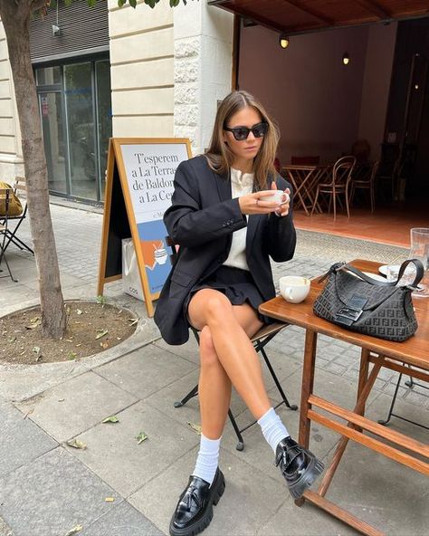 LUNA ISABELLA on Instagram: "Loafers & socks all winter long 🖤#copenhagenstudios" Shoes With Socks Outfit, Loafers With Socks Outfit, Outfit With Loafers Women, White Socks Outfit, Loafers Shoes Outfit, Long Socks Outfit, Loafers And Socks, Loafers With Socks, Zapatos Mary Jane