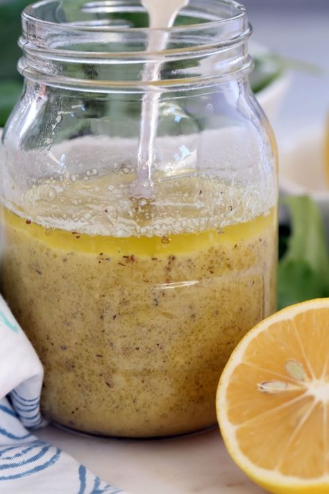 Mustard Salad Dressing, Homemade Salad Dressing Healthy, Harvest Kitchen, Vinaigrette Salad, Resep Salad, Salad Dressing Recipes Homemade, Lemon Vinaigrette, Garlic Pasta, Vinaigrette Recipes