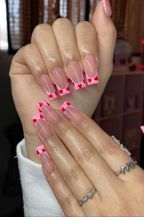 Valentines Day Nails Occasion Nails, Quinceanera Nails, Valentine Nail Art, Square Nail Designs, Valentine Nails, Pedicure Manicure, Nail Designs Valentines, Classy Acrylic Nails, Acrylic Nails Coffin Pink