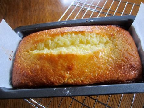 Ina Garten Lemon Yogurt Cake, Ina Garten Lemon Loaf, Lemon Yoghurt Muffins, Yoghurt Loaf Cake, Lemon Yoghurt Loaf, Lemon Loaf With Yogurt, Yoghurt Lemon Cake, Lemon Yoghurt Cake Recipe, Ina Garten Cake Recipes